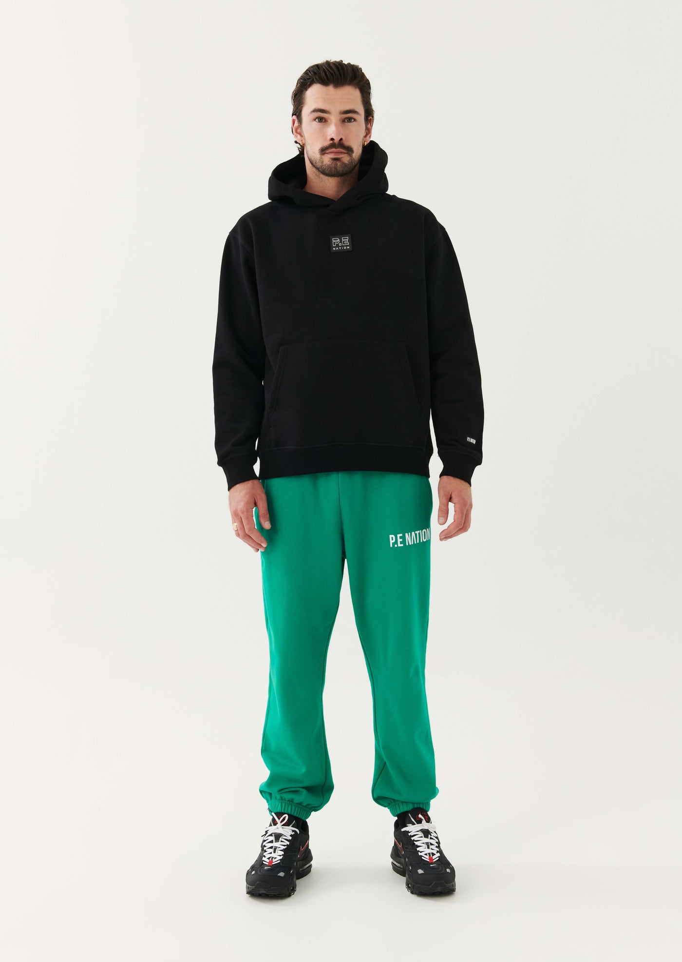 INTERVAL TRACKPANT IN GREEN