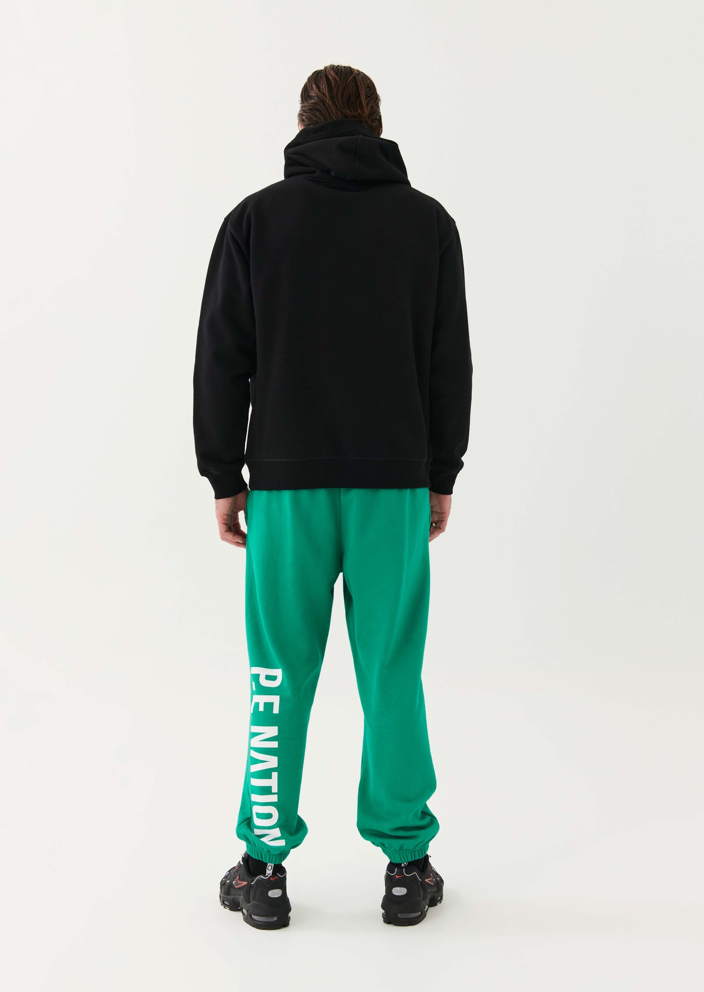 INTERVAL TRACKPANT IN GREEN