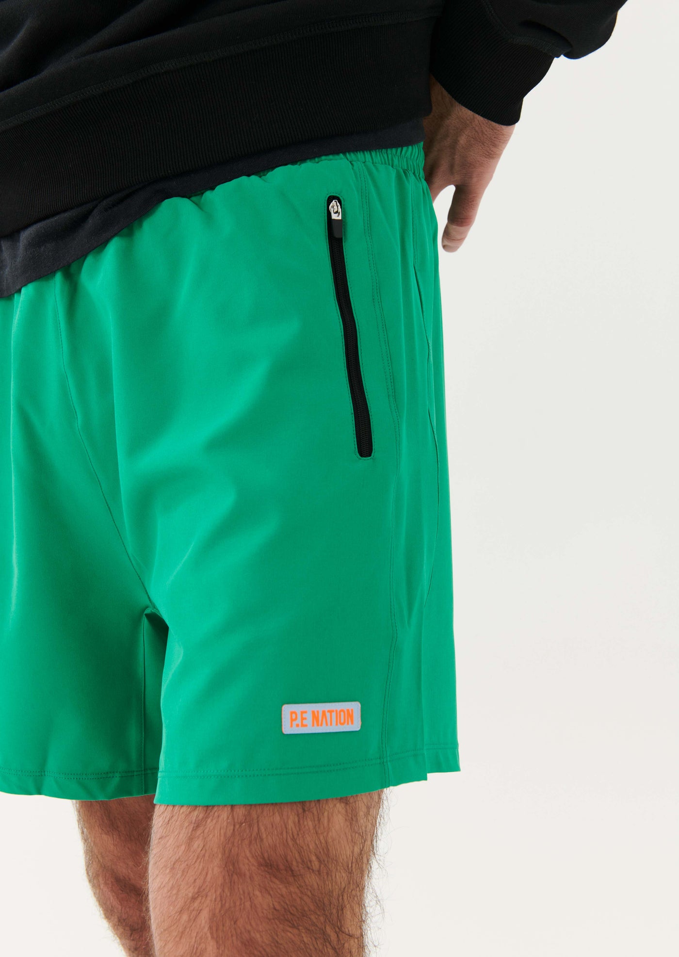 INTERVAL SHORT IN GREEN