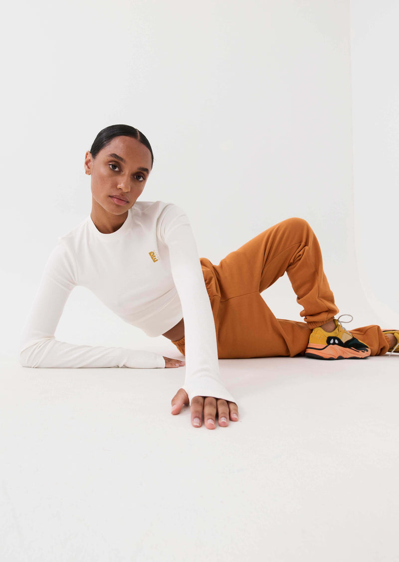 RESET TRACKPANT IN GOLDEN OAK