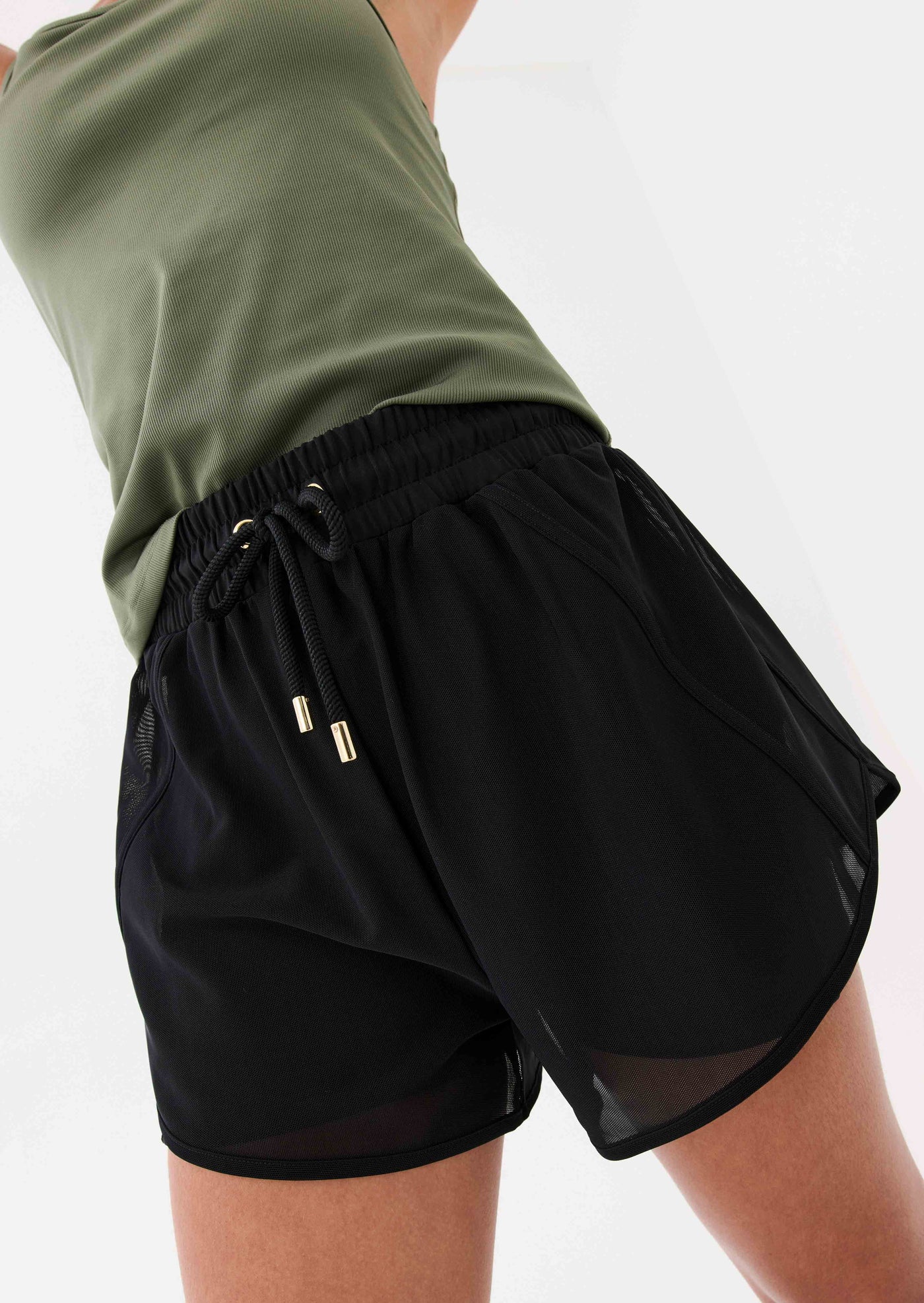 RESET SHORT IN BLACK
