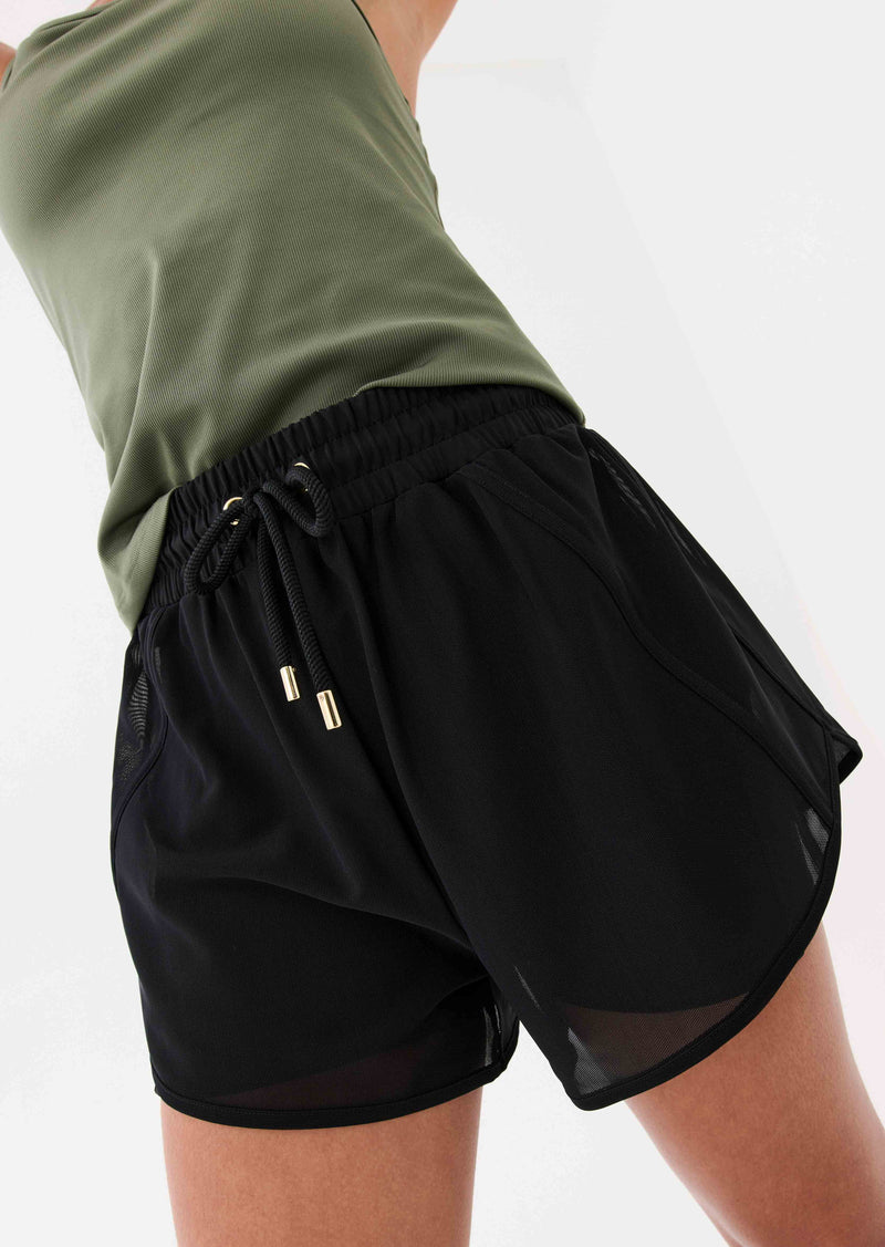 RESET SHORT IN BLACK