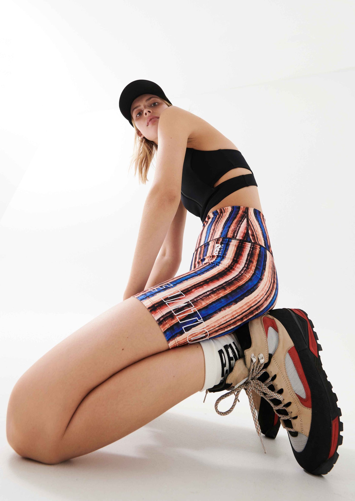WAVELENGTH SHORT IN STRIPE PRINT
