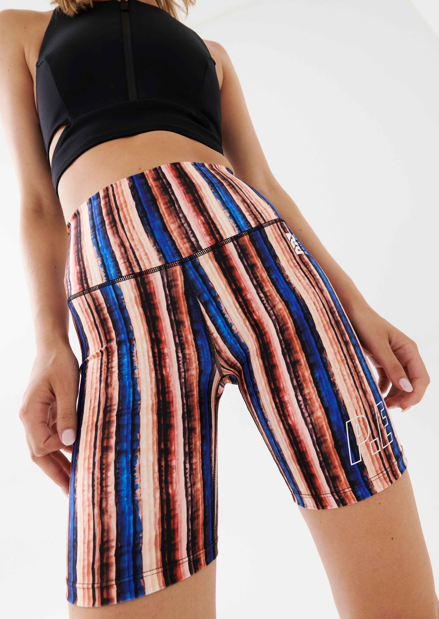 WAVELENGTH SHORT IN STRIPE PRINT