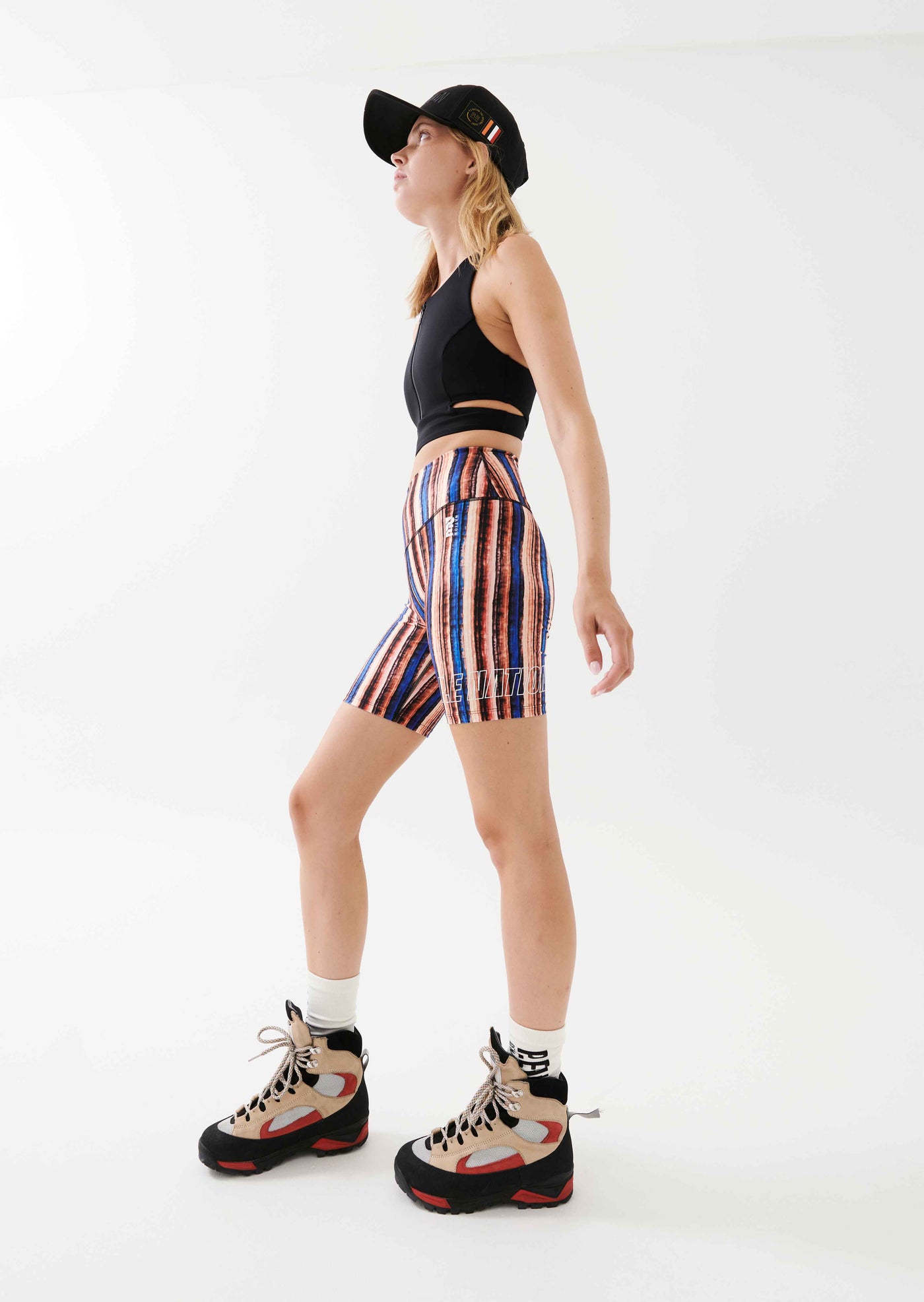 WAVELENGTH SHORT IN STRIPE PRINT
