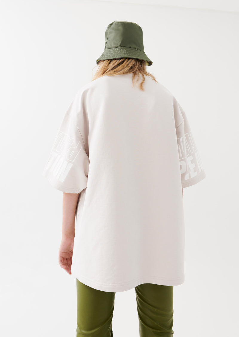 BACK STOP TEE IN WHITE SAND