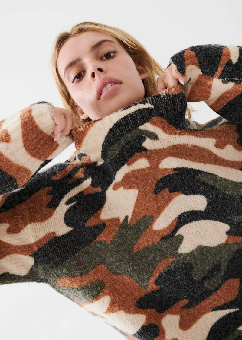 PRECINCT KNIT IN CAMO PRINT