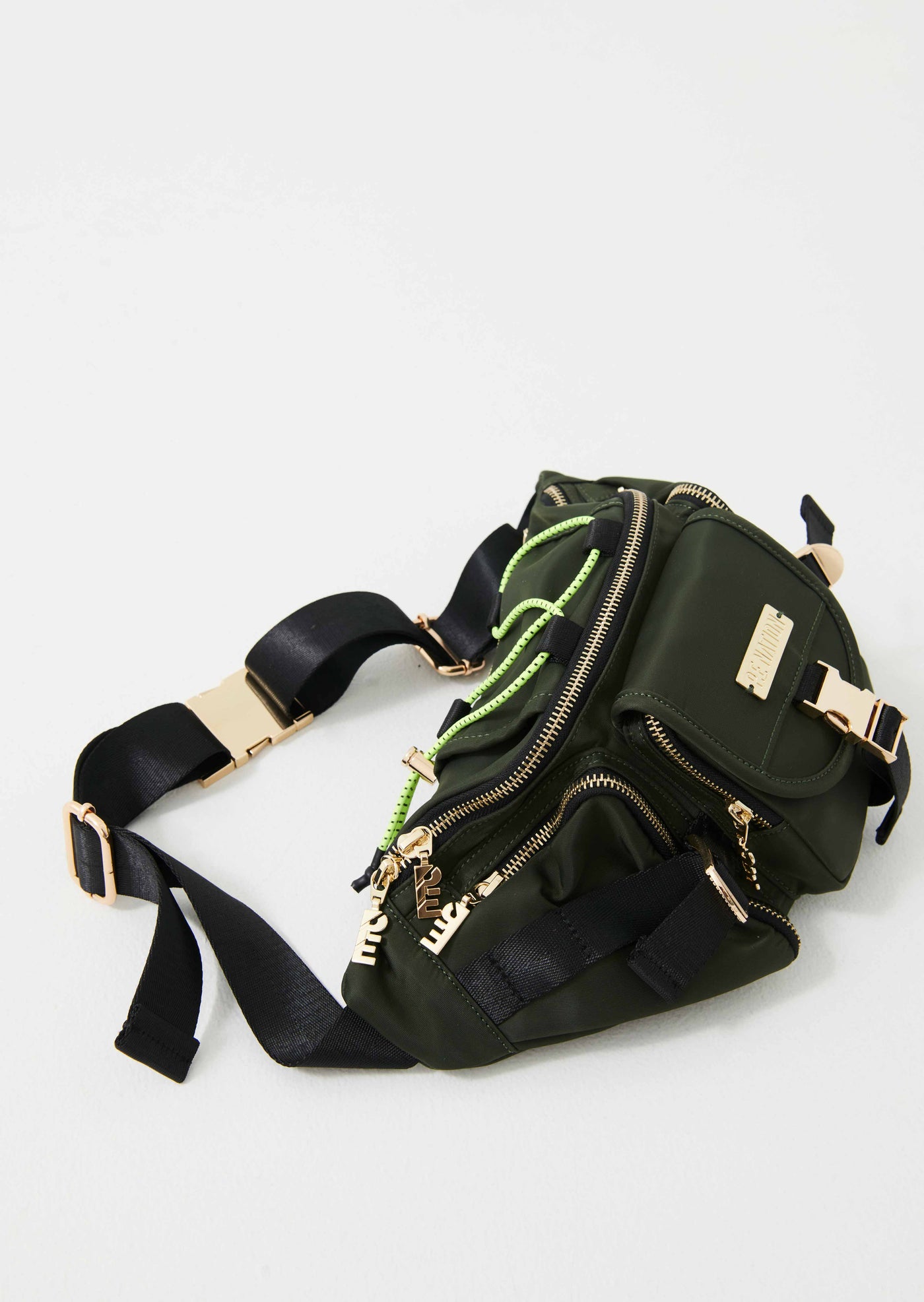 REFLECTION CROSS BODY BAG IN KOMBU GREEN