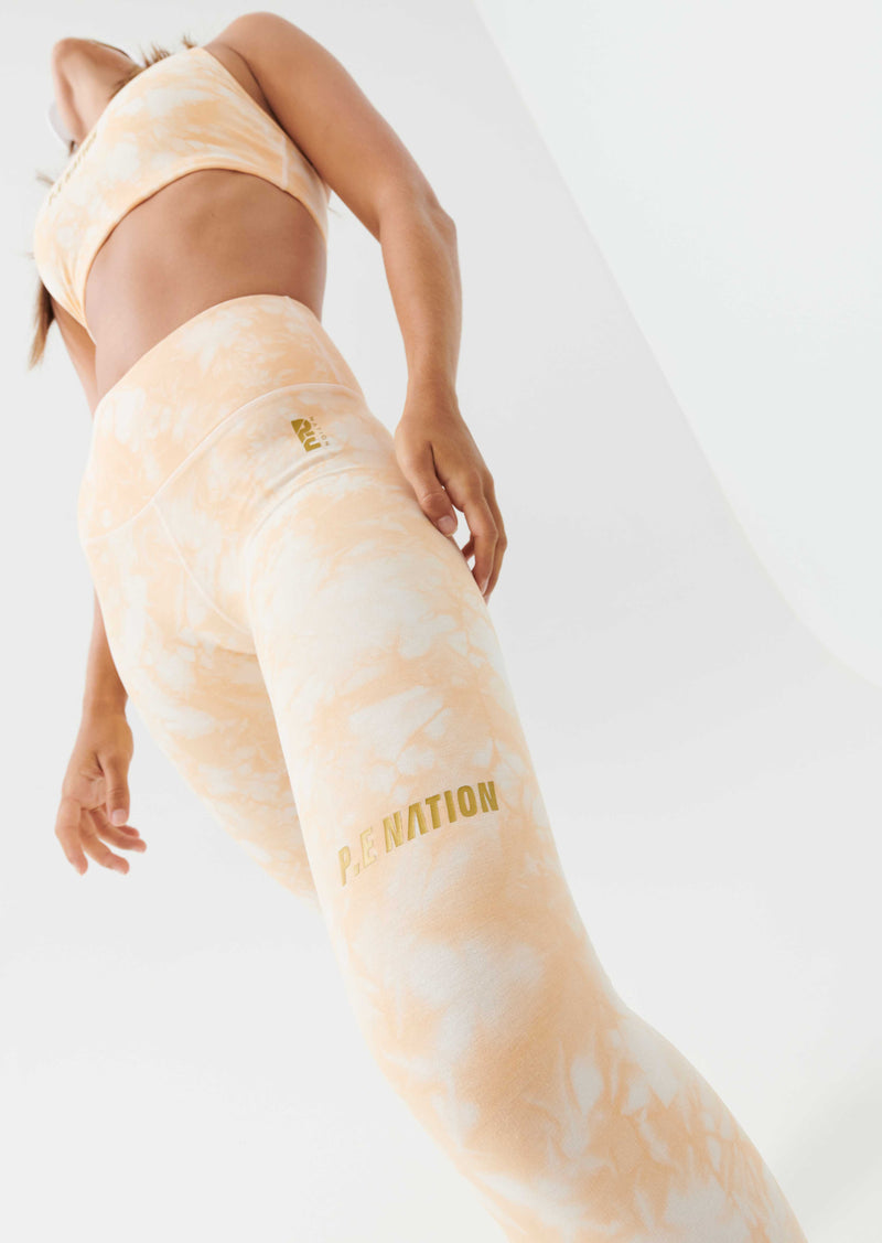 REACT LEGGING IN GOLDEN SAND
