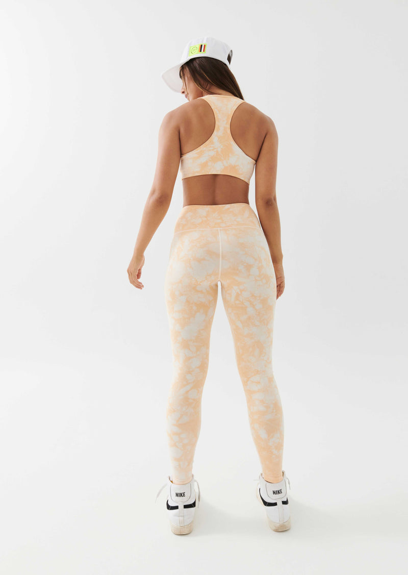 REACT LEGGING IN GOLDEN SAND