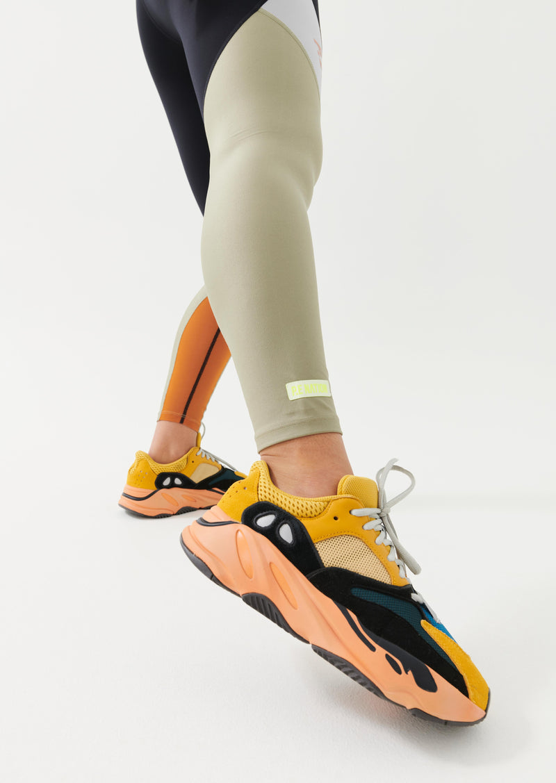 GROUND RULE LEGGING IN BLACK