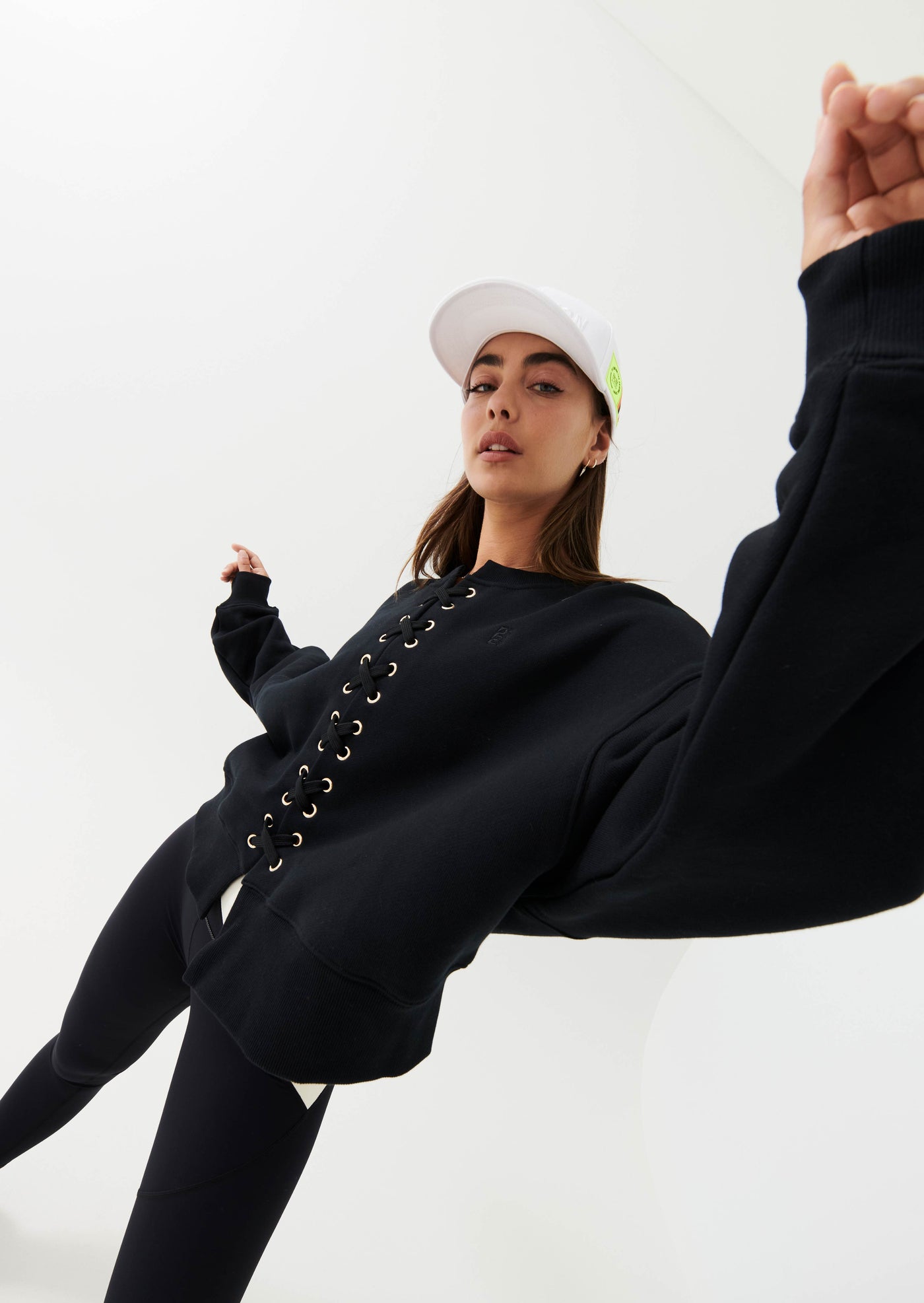 IN PLAY SWEAT IN BLACK