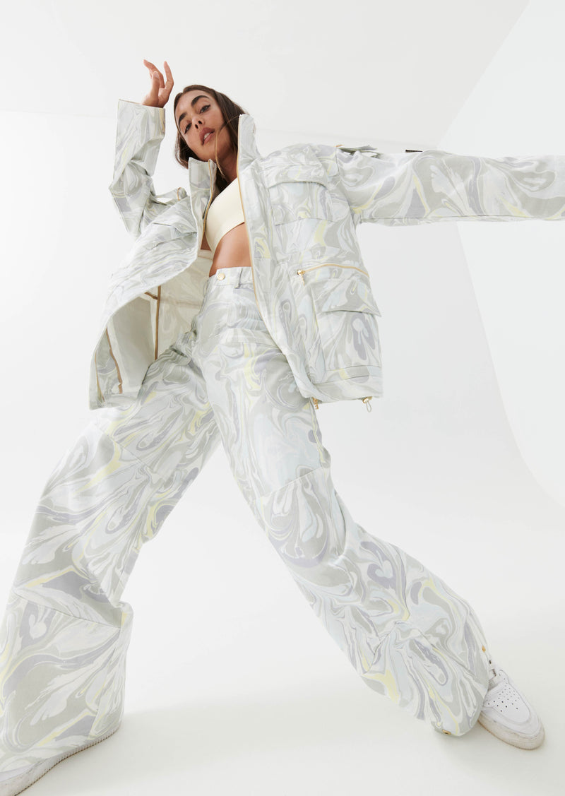 IMMERSIVE JACKET IN MARBLE PRINT
