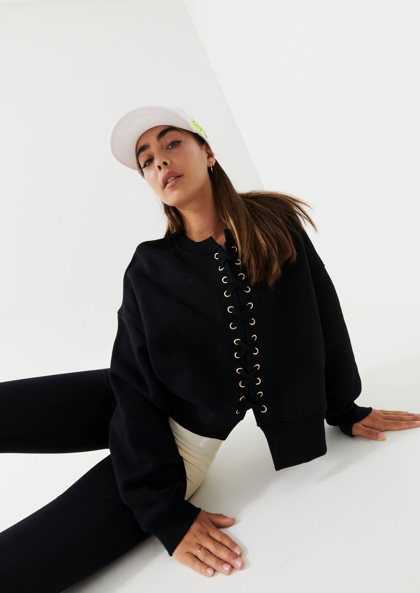 IN PLAY SWEAT IN BLACK