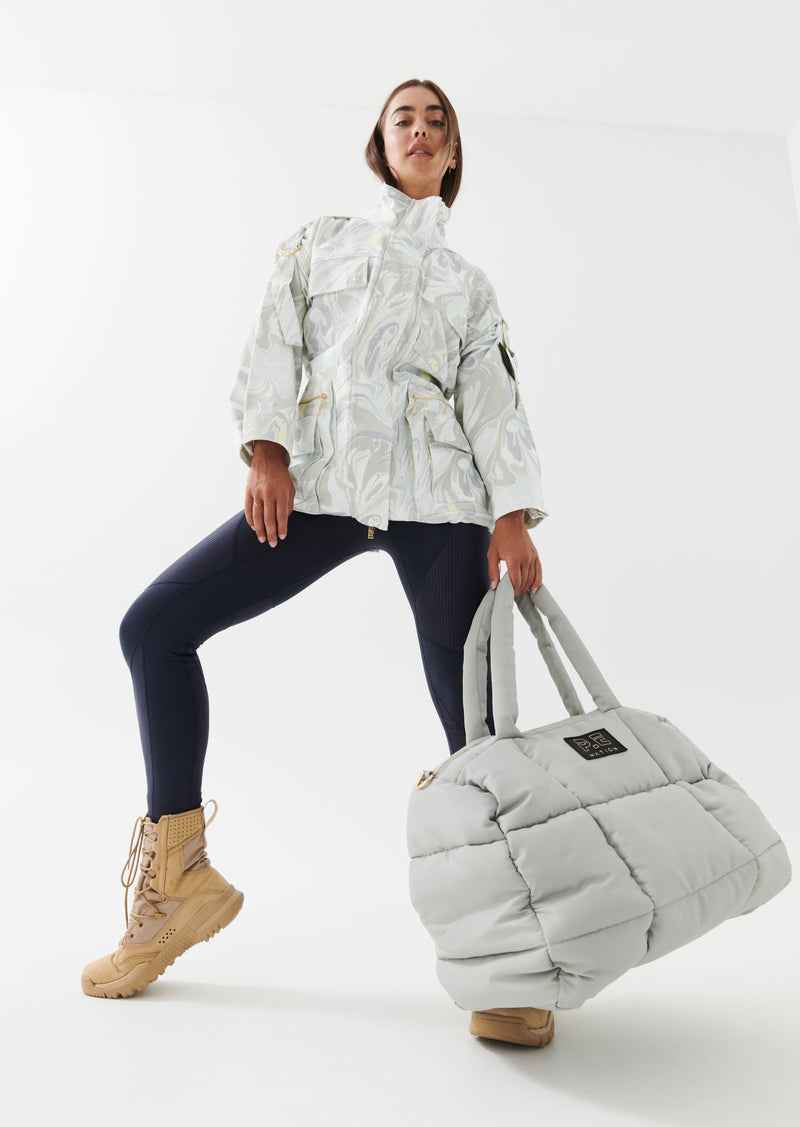 IMMERSIVE JACKET IN MARBLE PRINT