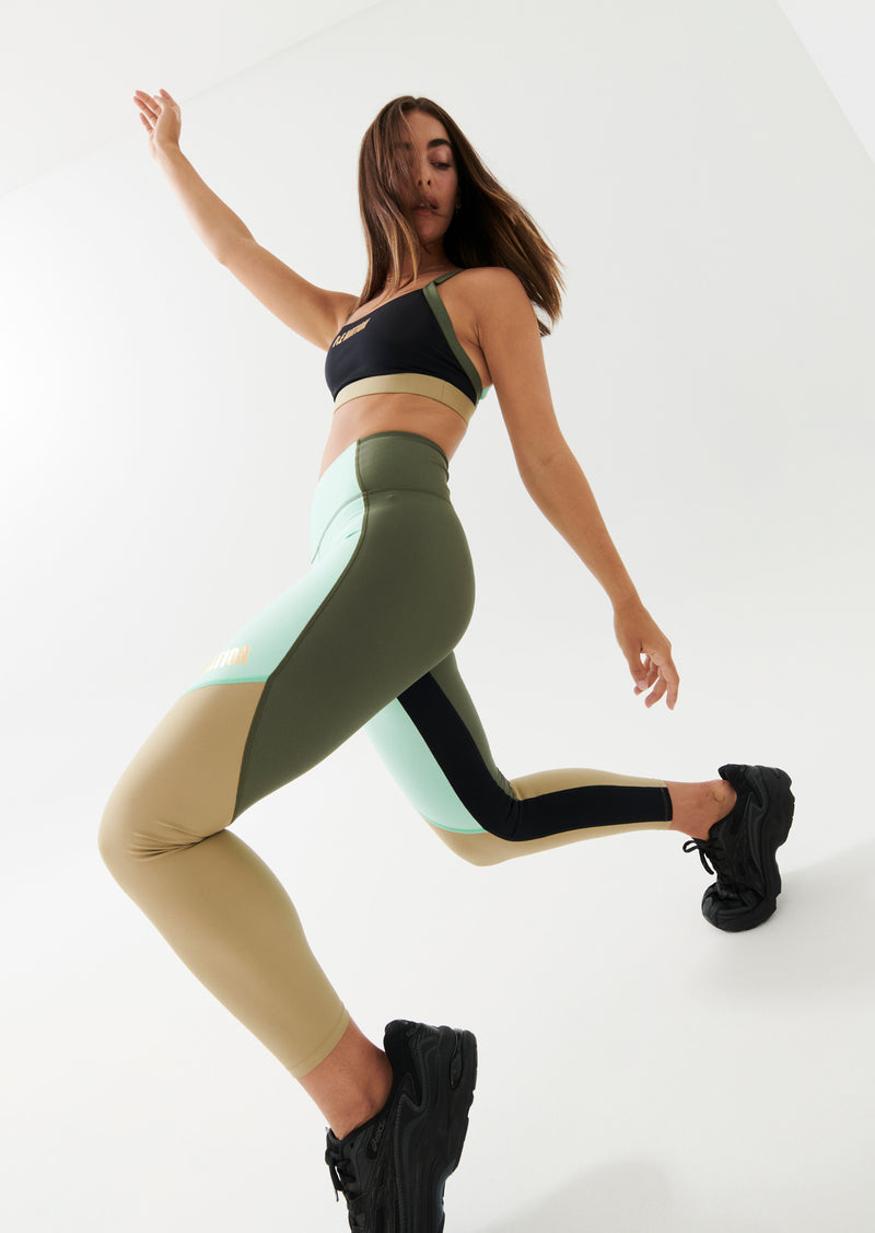 ELEVATE LEGGING IN BEACH GLASS