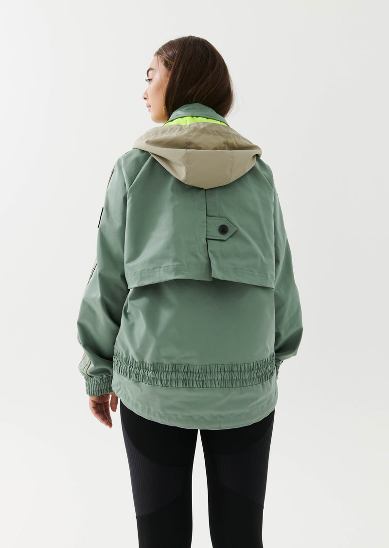 ELEVATE JACKET IN SEA SPRAY