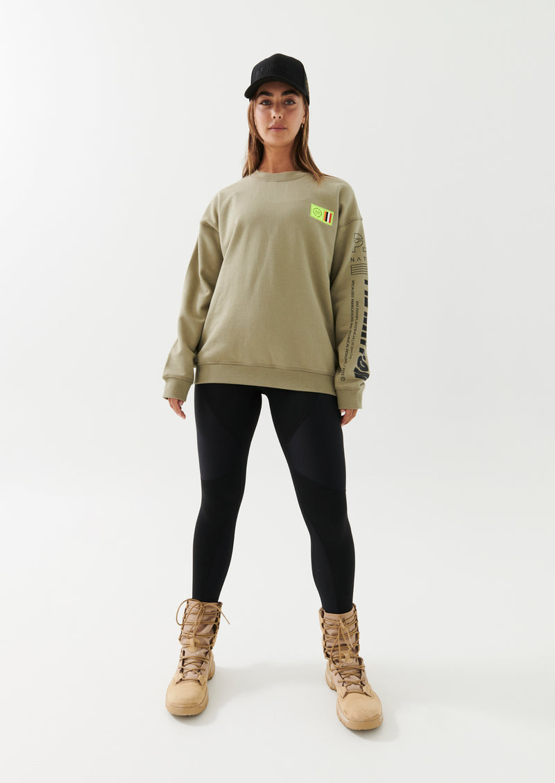 ELEVATE SWEAT IN SILVER SAGE