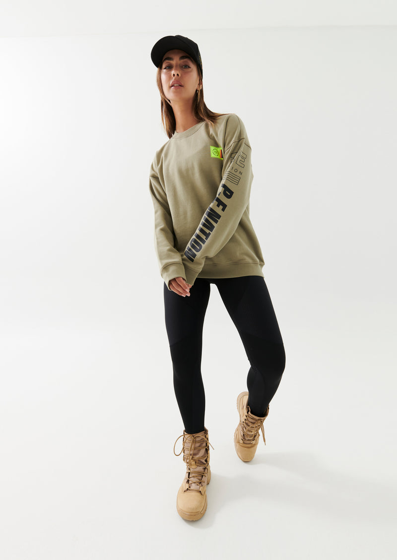 ELEVATE SWEAT IN SILVER SAGE