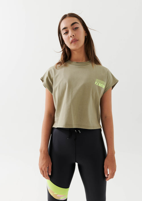 DIRECTION TEE IN SILVER SAGE