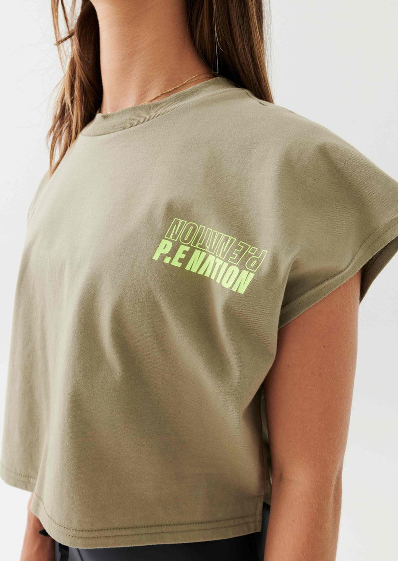 DIRECTION TEE IN SILVER SAGE