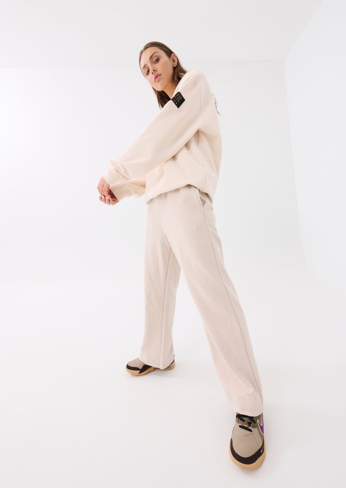 RESET PANT IN WARM GREY MARL