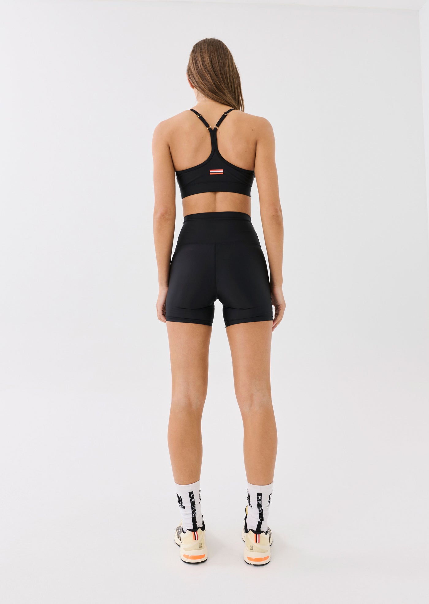 PERSEVERANCE SHORT IN BLACK