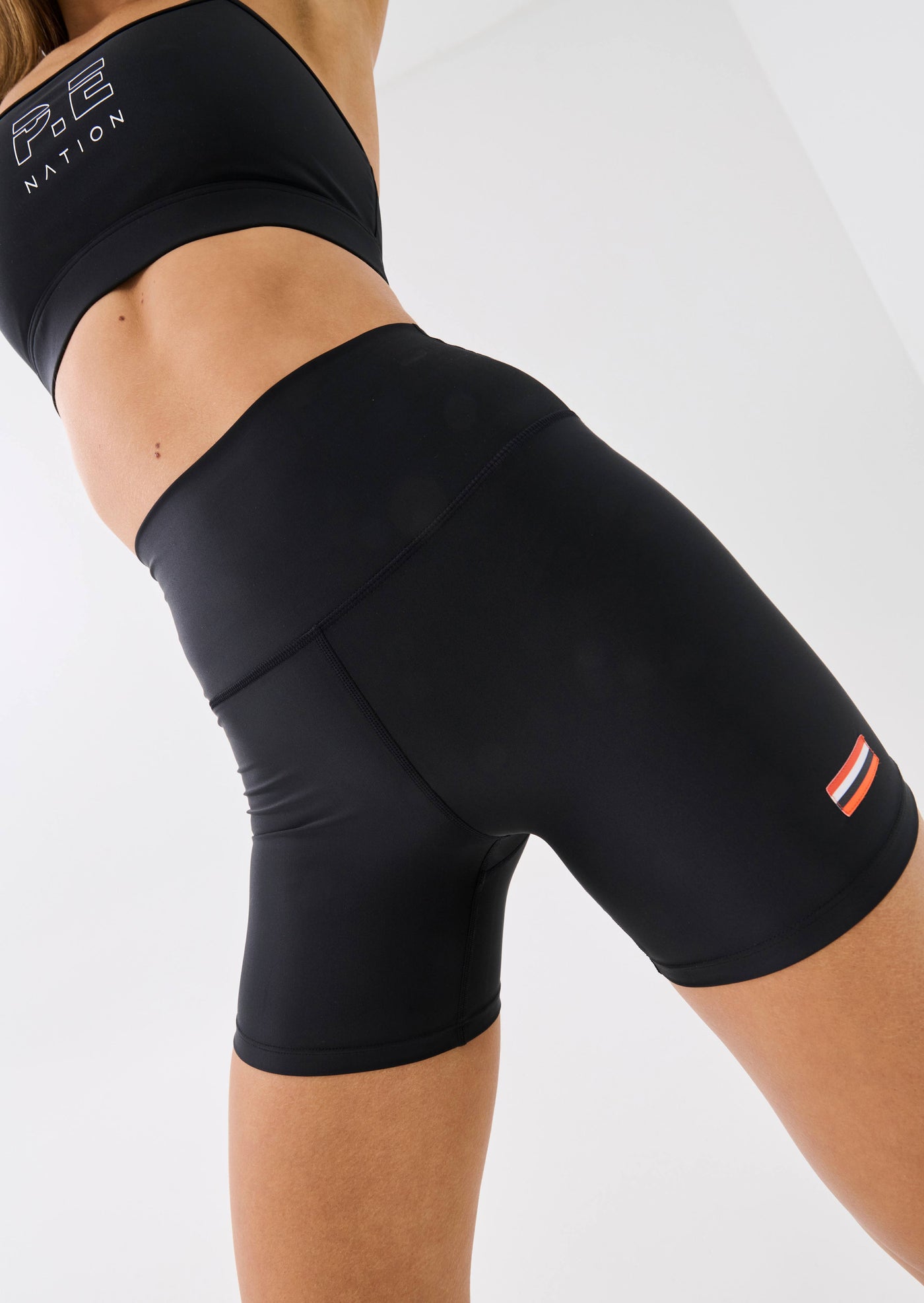 PERSEVERANCE SHORT IN BLACK