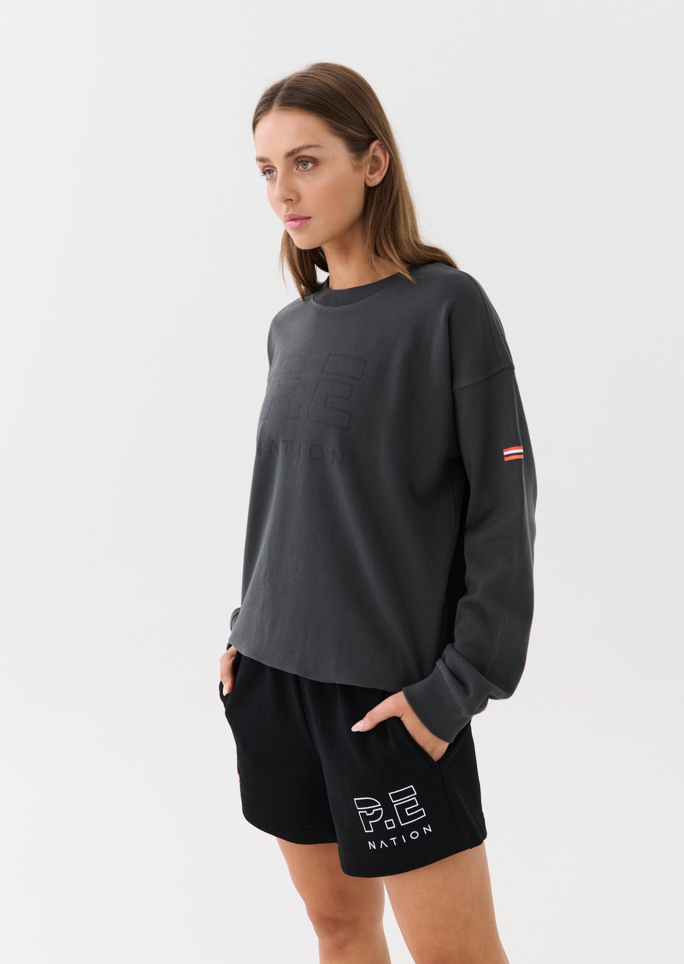 HEADS UP SWEAT IN CHARCOAL