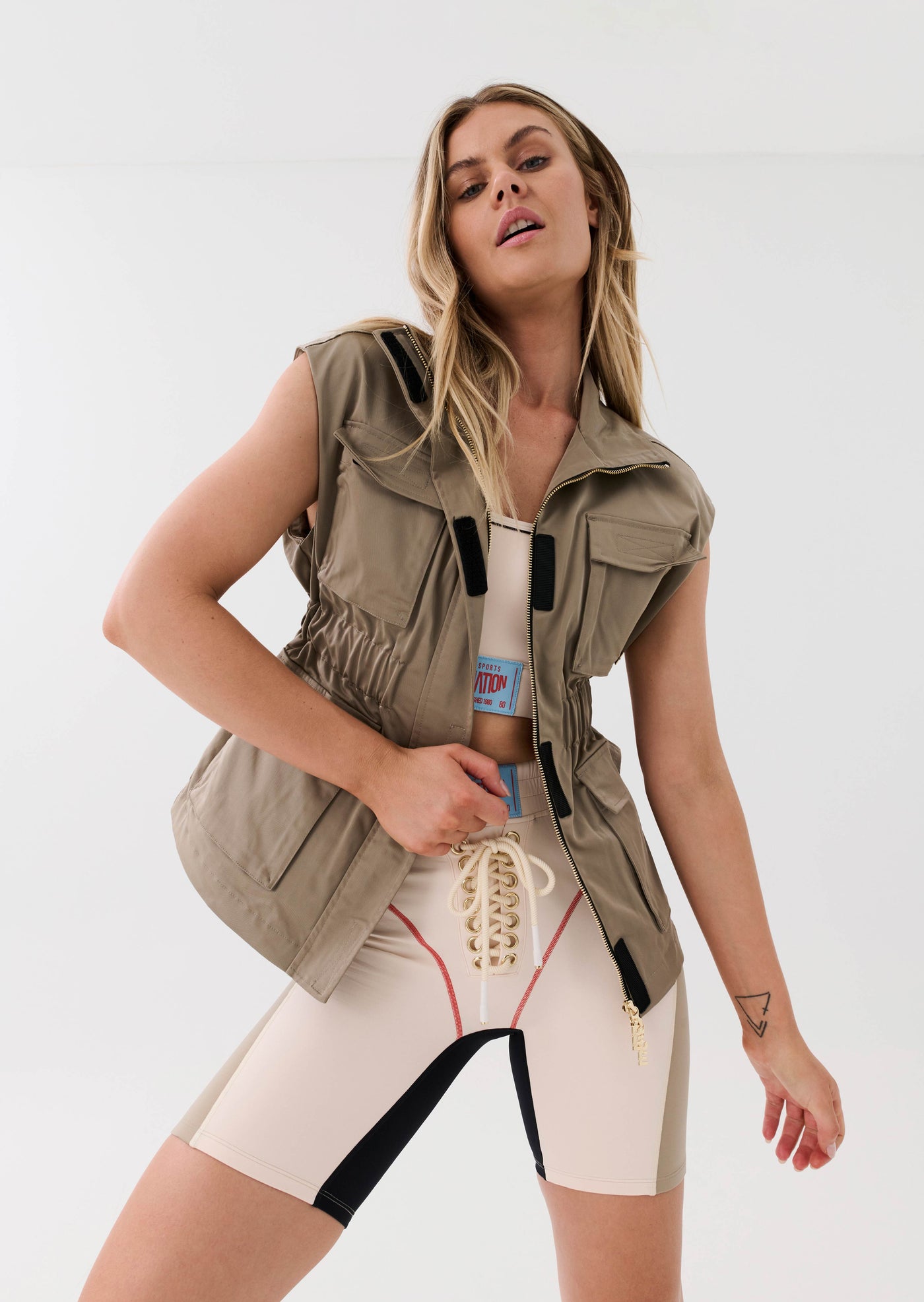CROSSCOURT JACKET IN SILVER MINK