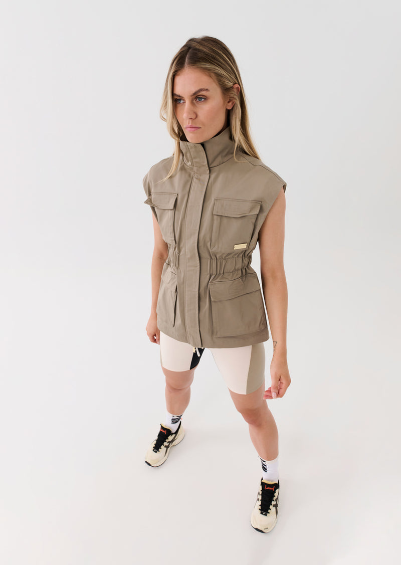 CROSSCOURT JACKET IN SILVER MINK