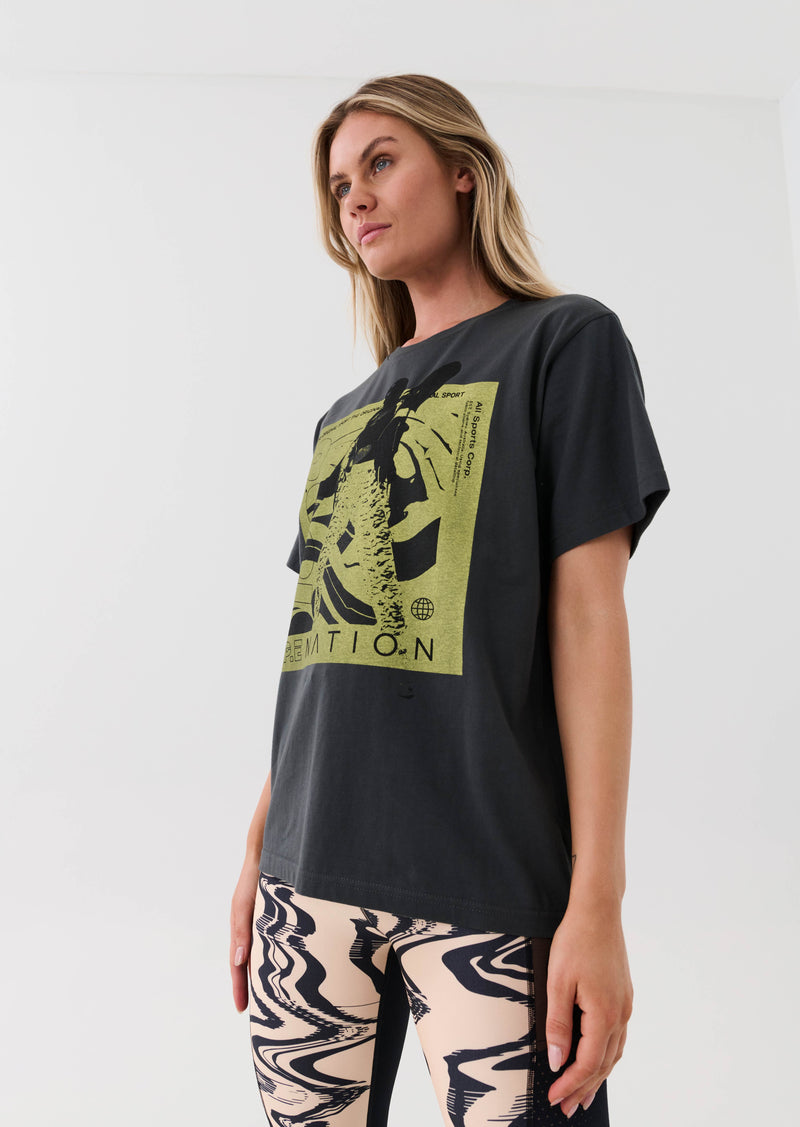 UPTEMPO TEE IN DARK SHADOW
