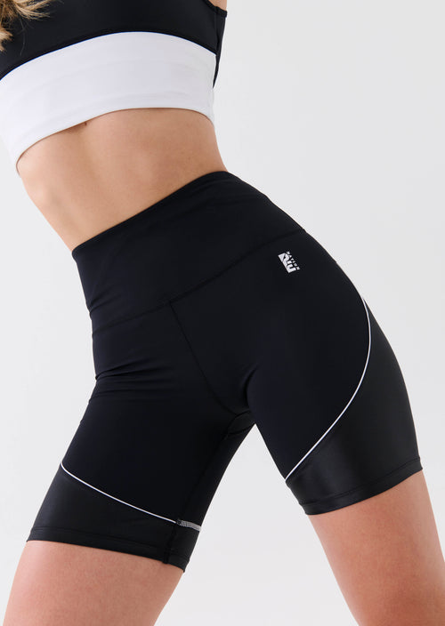 REFORMER BIKE SHORT IN BLACK