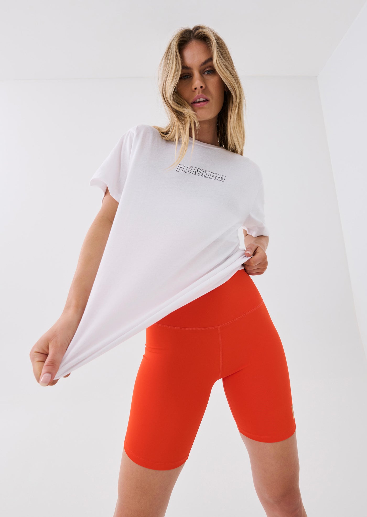 KICK ON TEE IN OPTIC WHITE