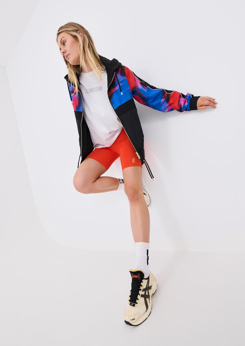 KICK ON TEE IN OPTIC WHITE