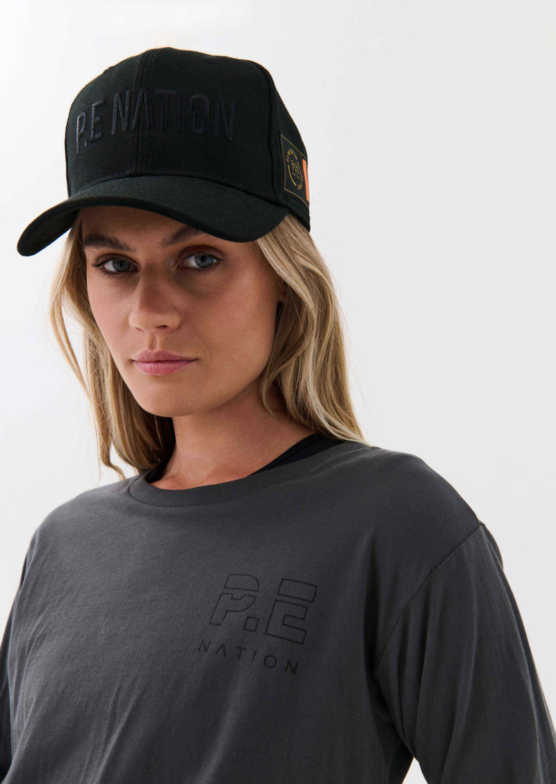HEADS UP L/S TOP IN CHARCOAL