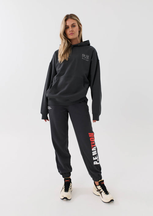 INITIATE TRACKPANT IN DARK SHADOW