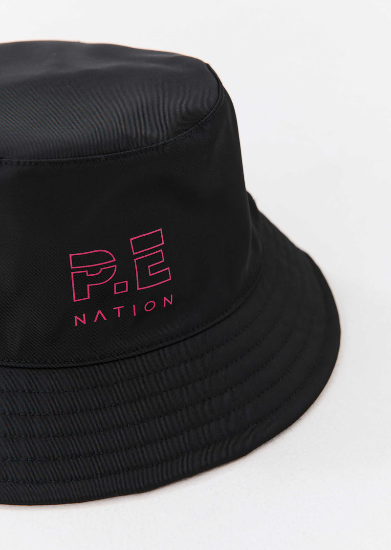 HEADS UP BUCKET HAT IN BLACK