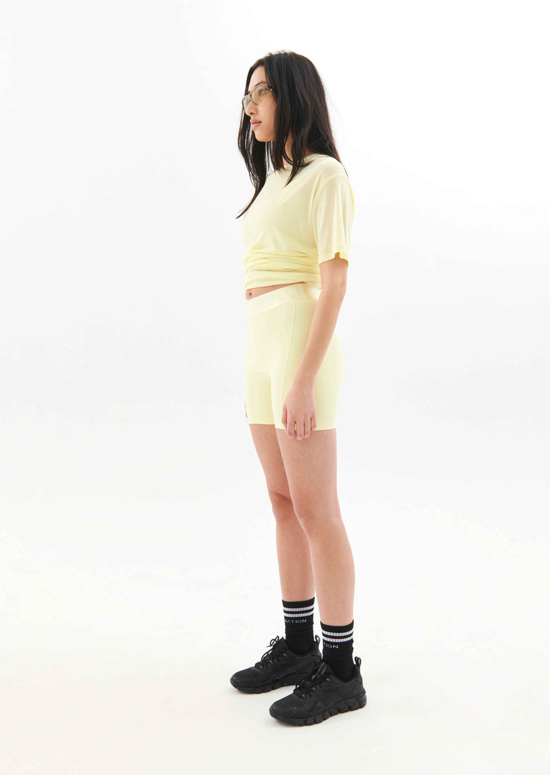 BACKCHECK BIKE SHORT IN WAX YELLOW