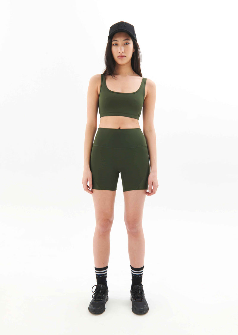 FREE PLAY BIKE SHORT IN RIFLE GREEN