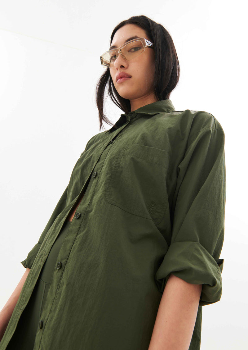 INTERVAL SHIRT IN RIFLE GREEN