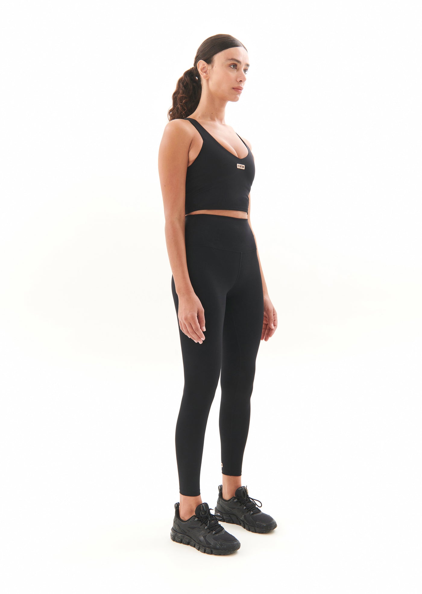DEDICATION SPORTS BRA IN BLACK