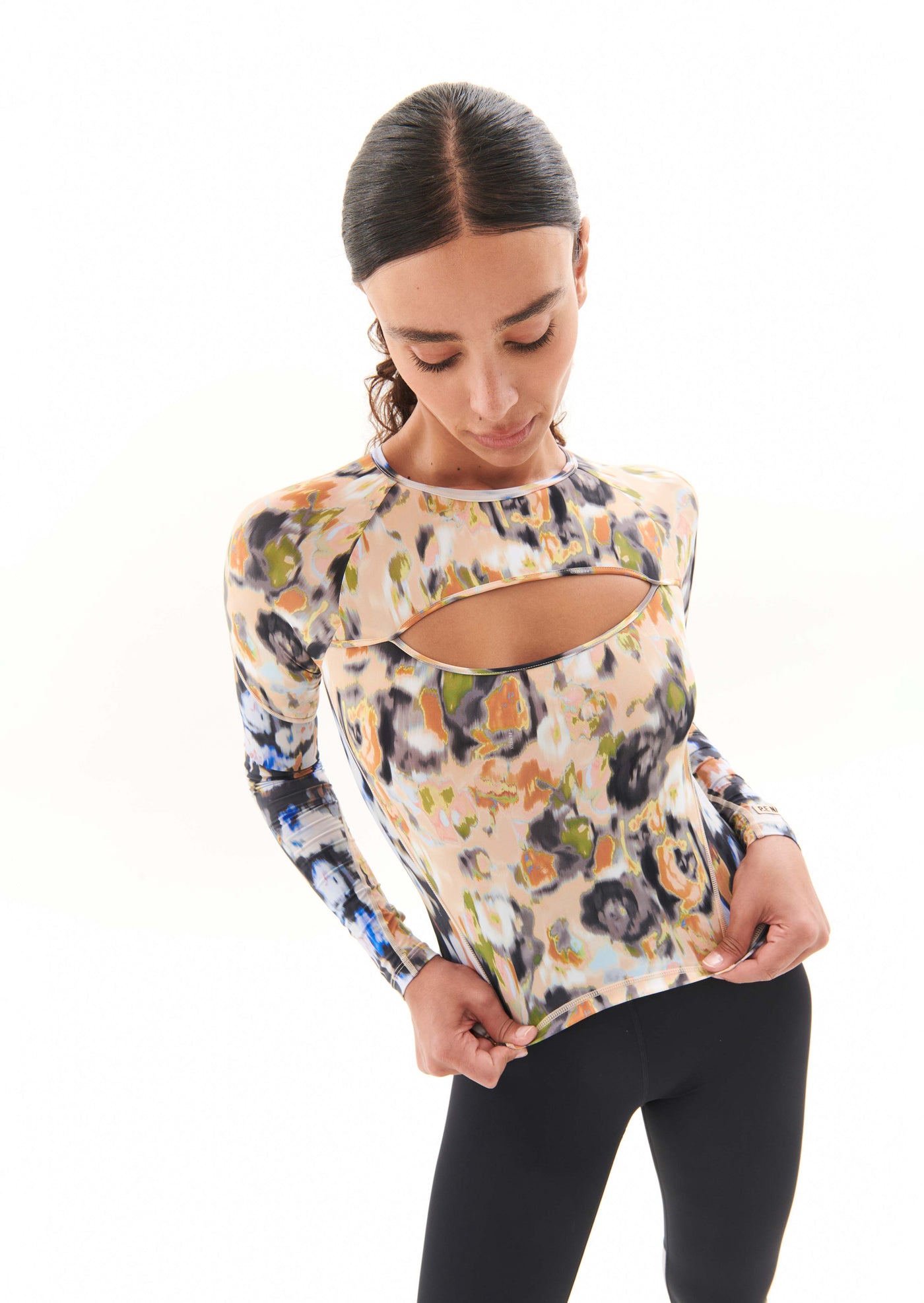 VISUALISE LS TOP IN FLORAL PRINT LIGHT