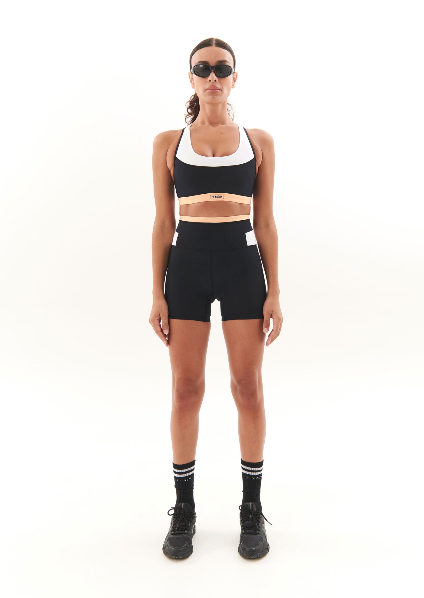 PROGRESSION SPORTS BRA IN BLACK