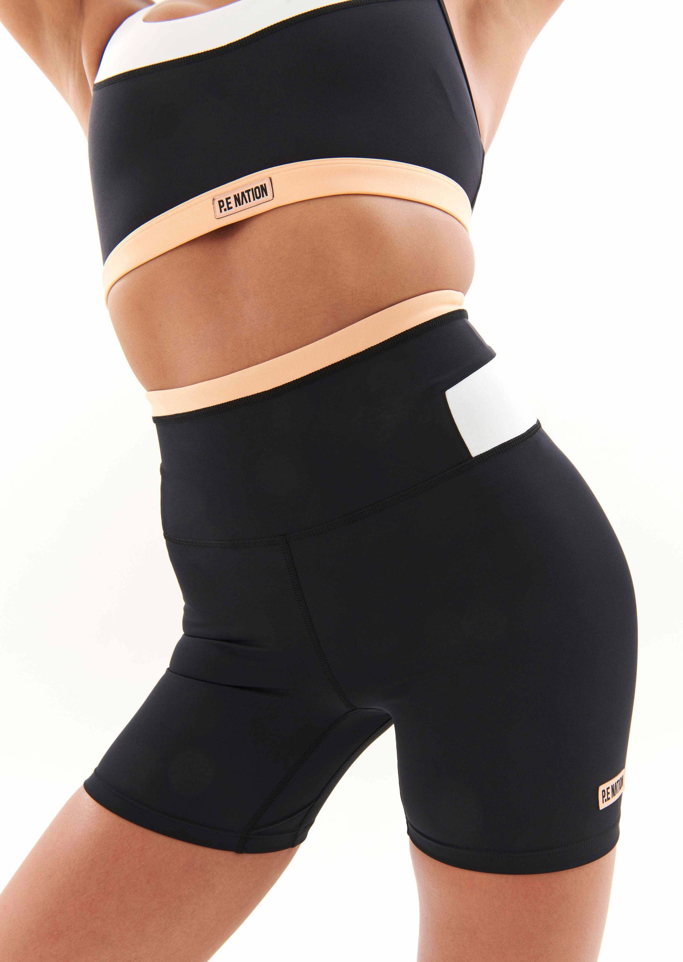 PROGRESSION BIKE SHORT IN BLACK
