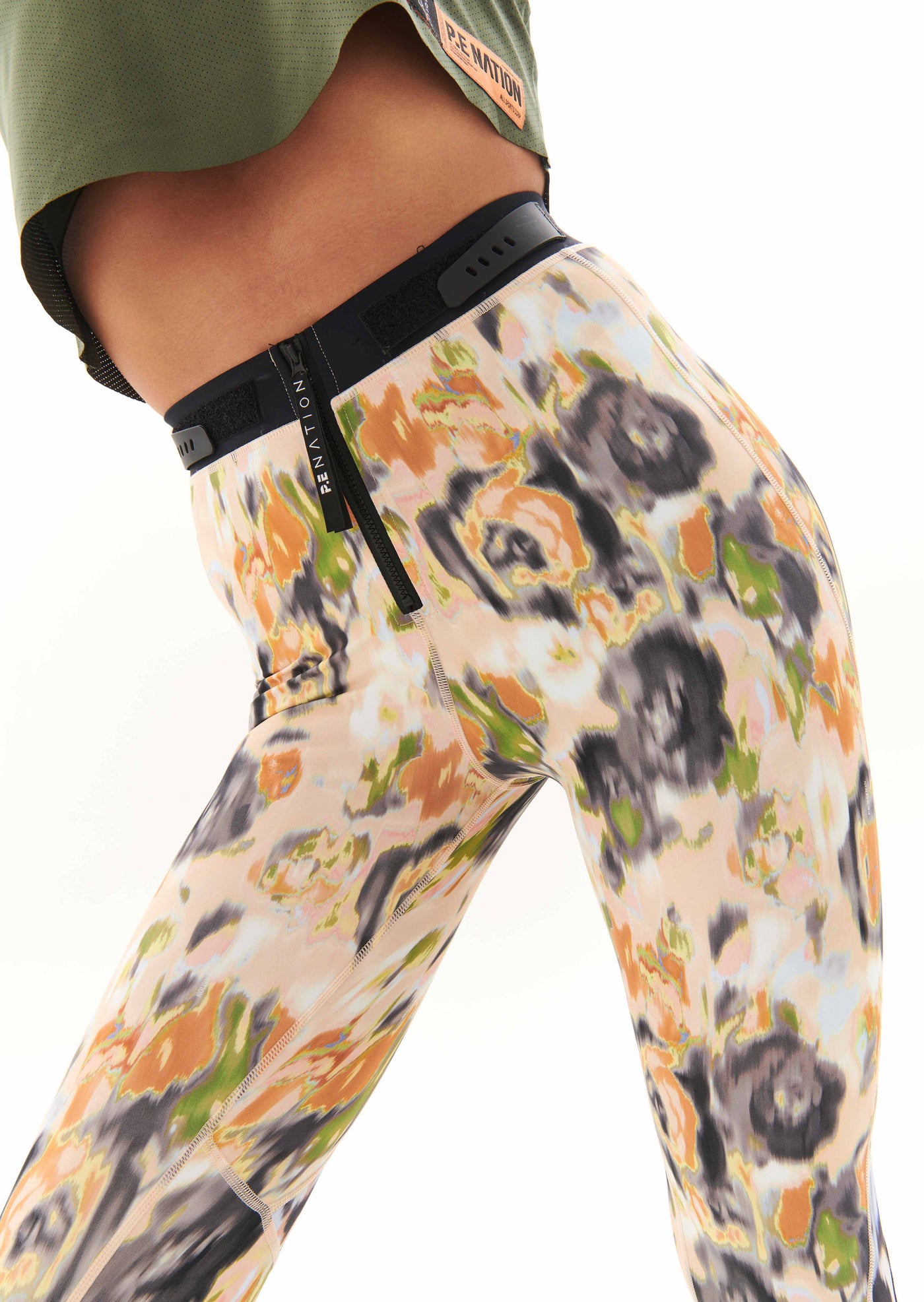 VISUALISE LEGGING IN FLORAL LIGHT PRINT