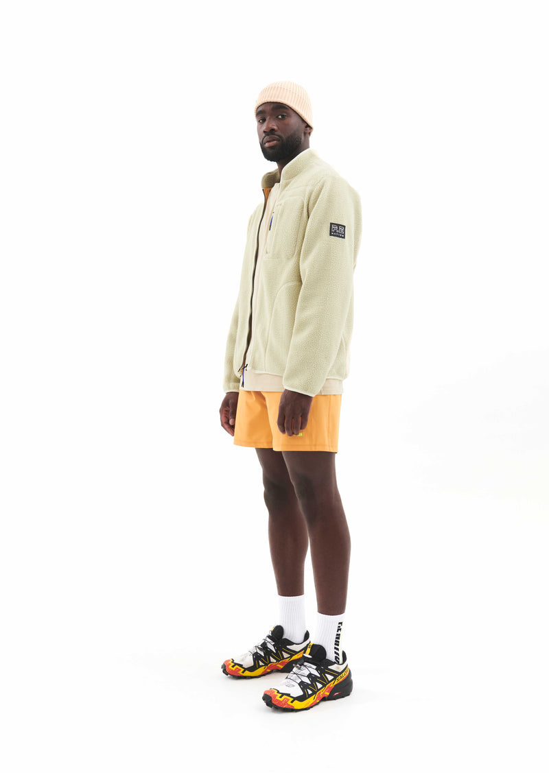 ADAPT JACKET IN PALE KHAKI