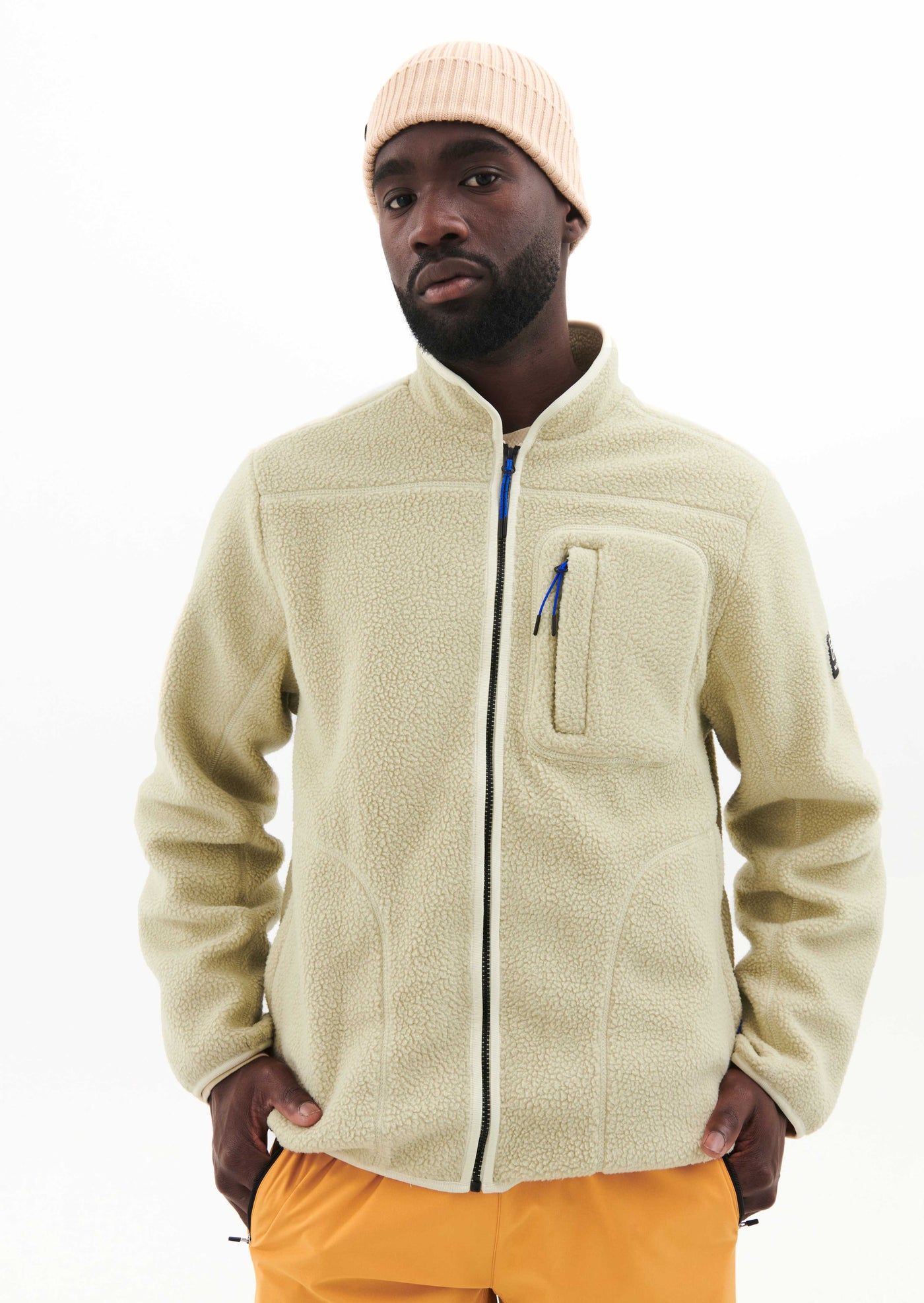 ADAPT JACKET IN PALE KHAKI