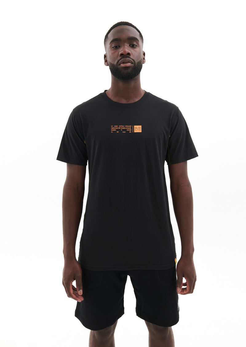 ADAPT TEE IN BLACK