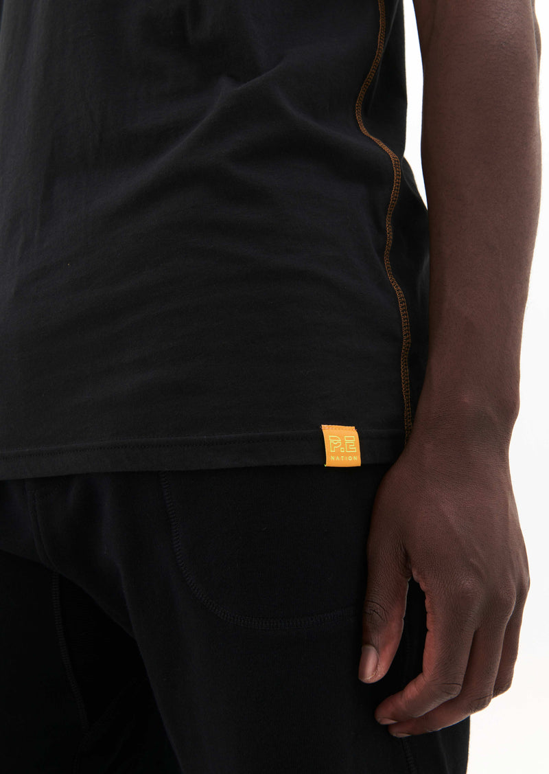 ADAPT TEE IN BLACK